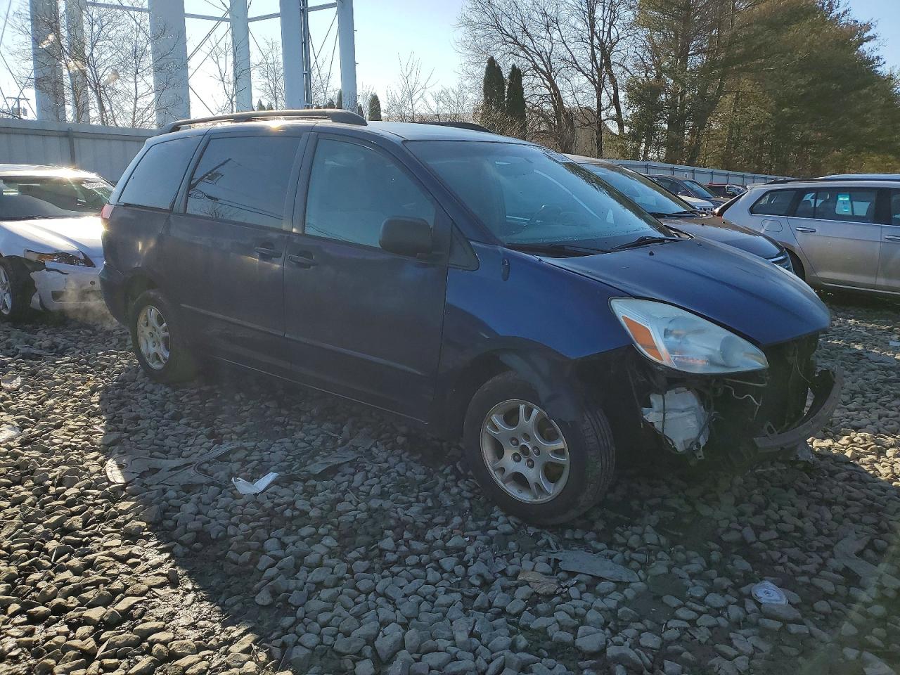 2004 TOYOTA SIENNA CE photo 7