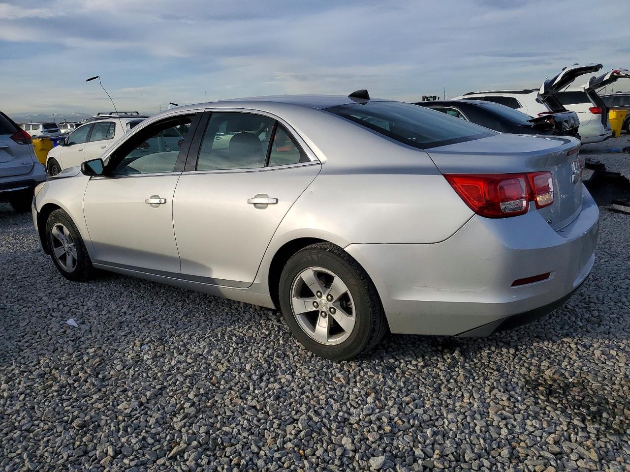 2014 CHEVROLET MALIBU LS photo 2