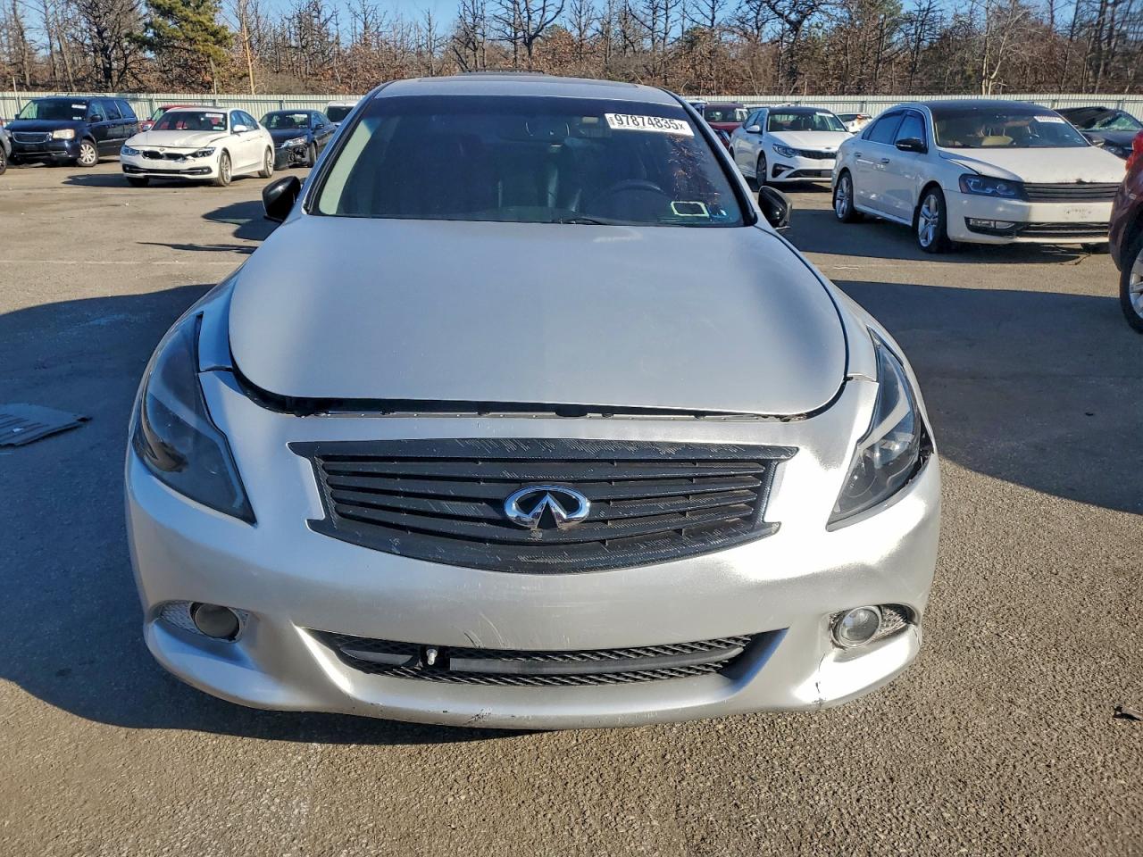 2012 INFINITI G37 photo 5