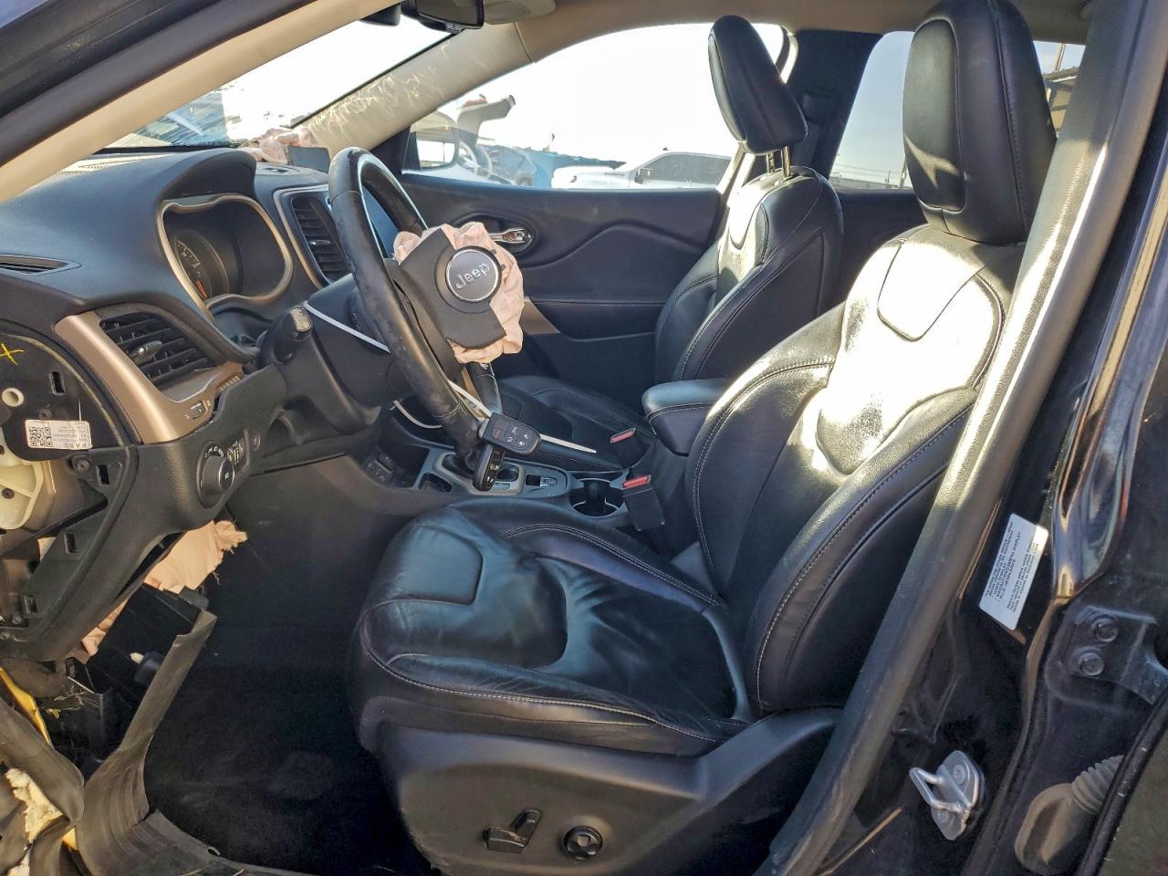 2018 JEEP CHEROKEE LIMITED photo 7