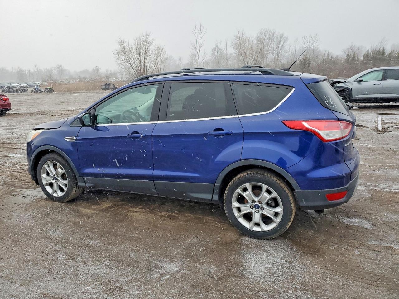 2014 FORD ESCAPE SE photo 2