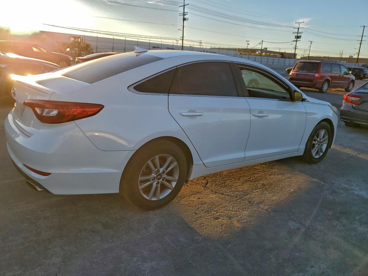 2017 HYUNDAI SONATA SE photo 3