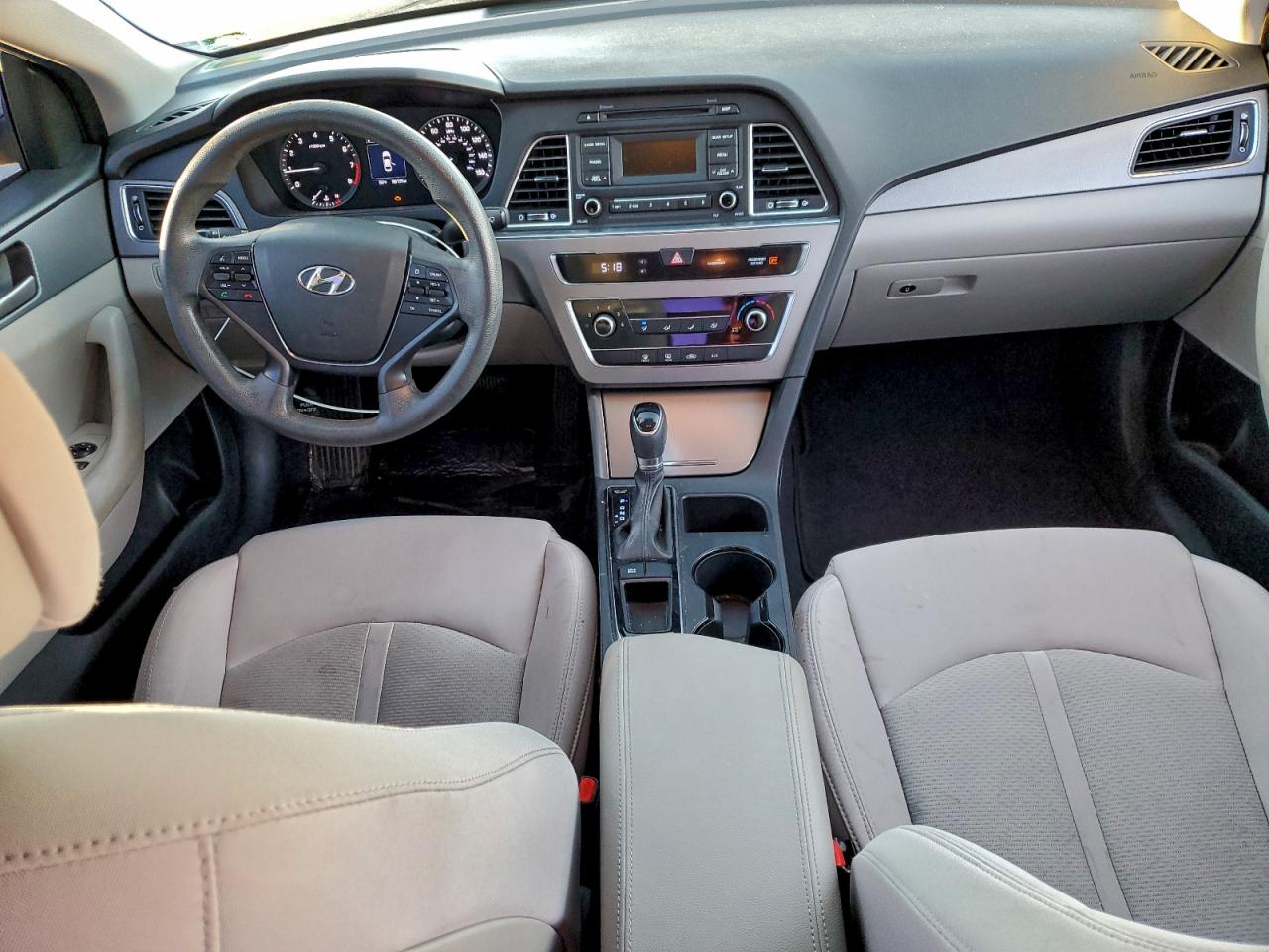 2017 HYUNDAI SONATA SE photo 8