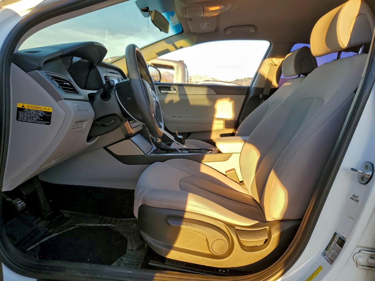 2017 HYUNDAI SONATA SE photo 7