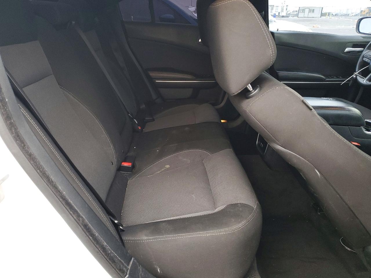 2015 DODGE CHARGER SE photo 28