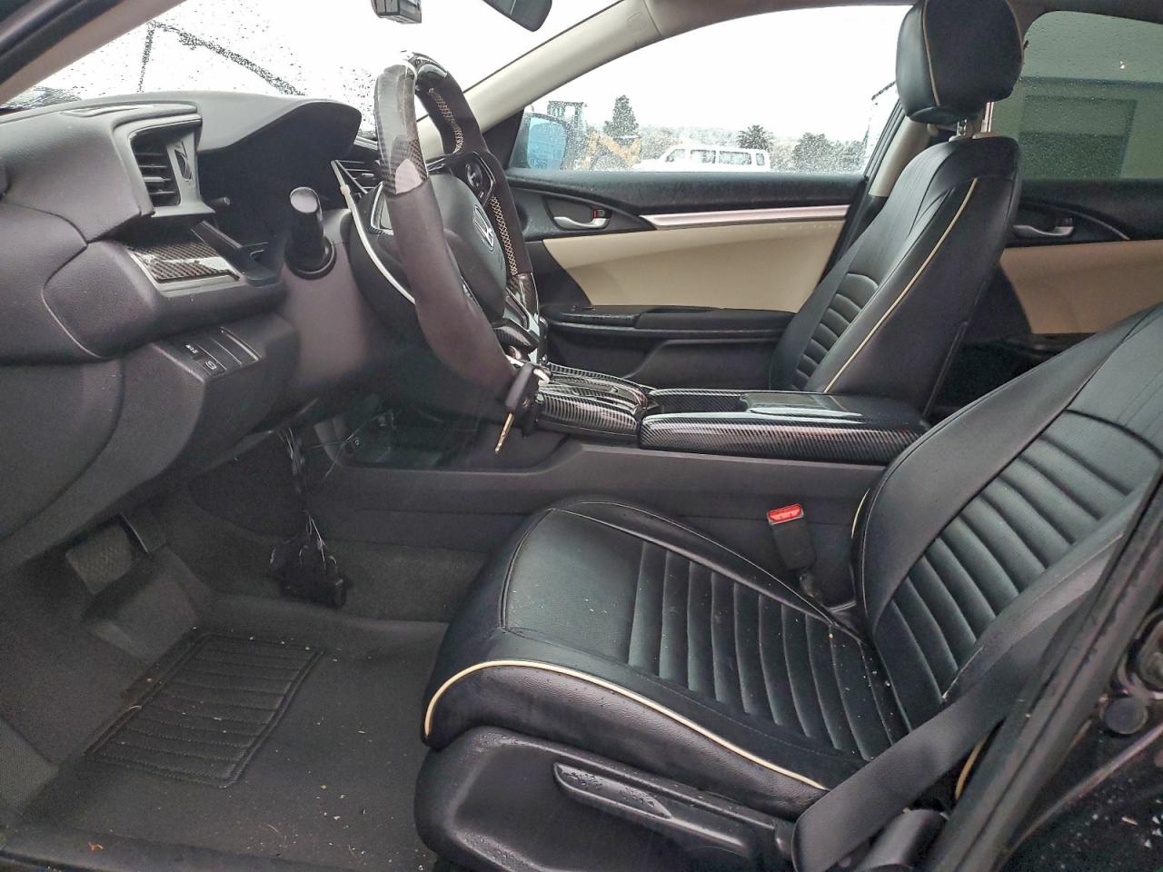 2016 HONDA CIVIC LX photo 13