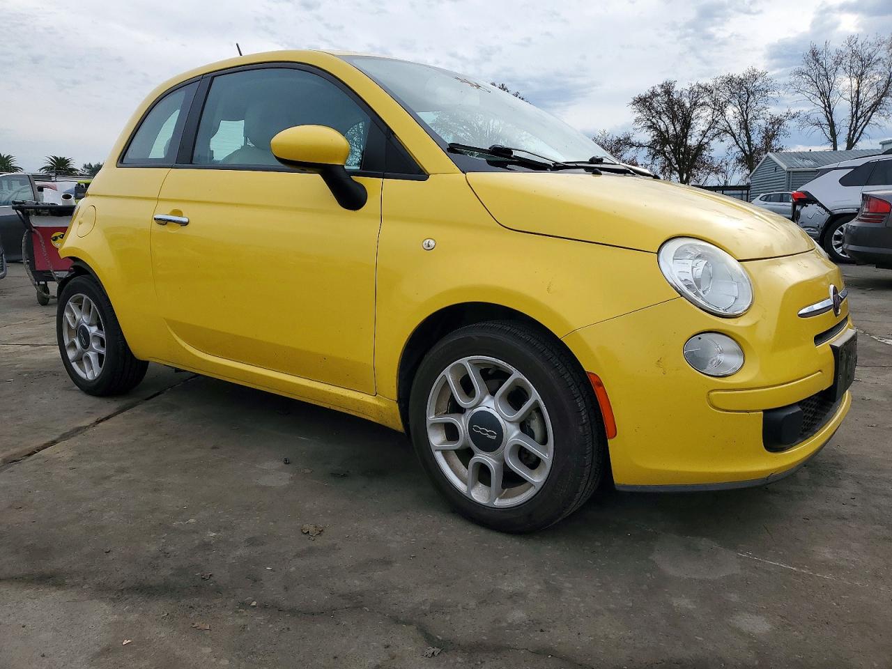 2012 FIAT 500 POP photo 4
