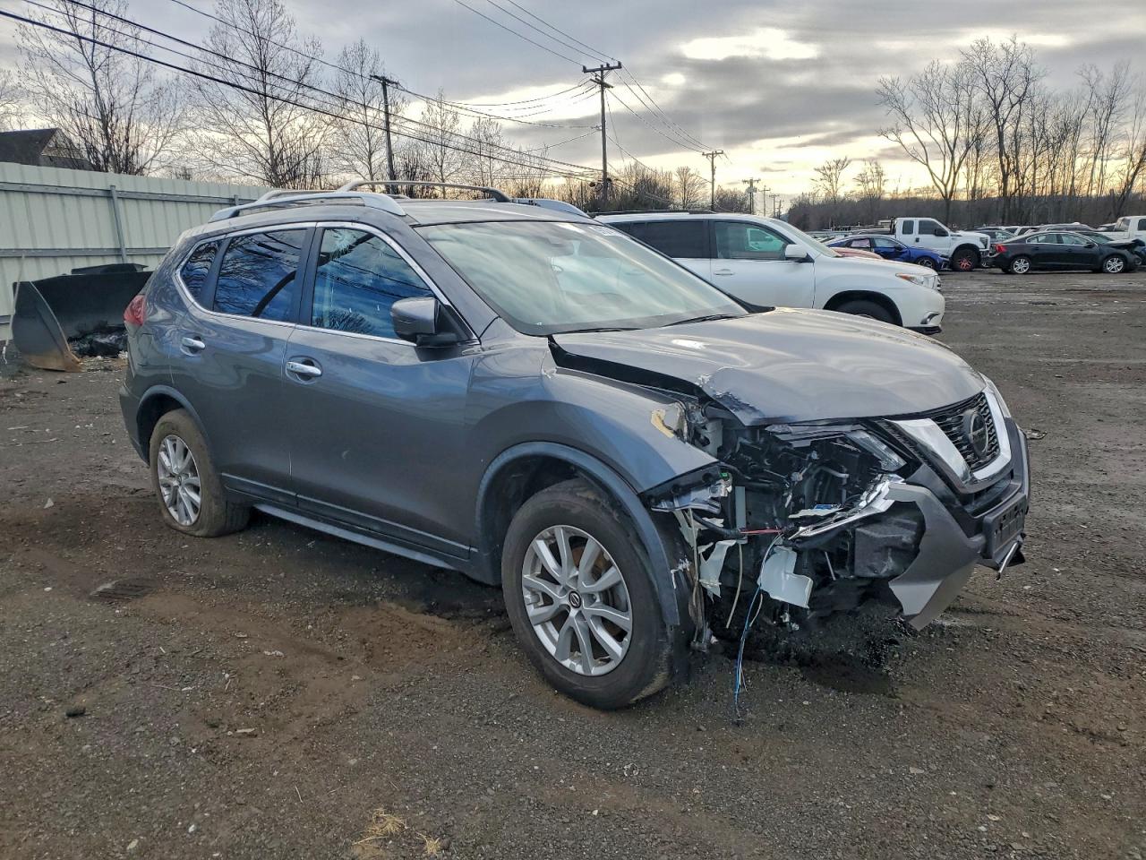 2019 NISSAN ROGUE S photo 4