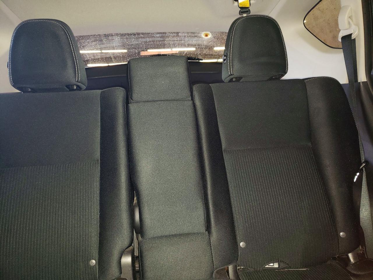 2013 TOYOTA RAV4 XLE photo 19