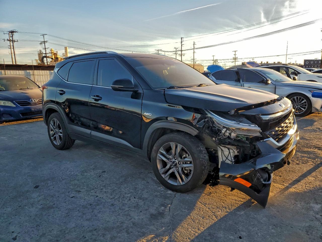 2021 KIA SELTOS S photo 4