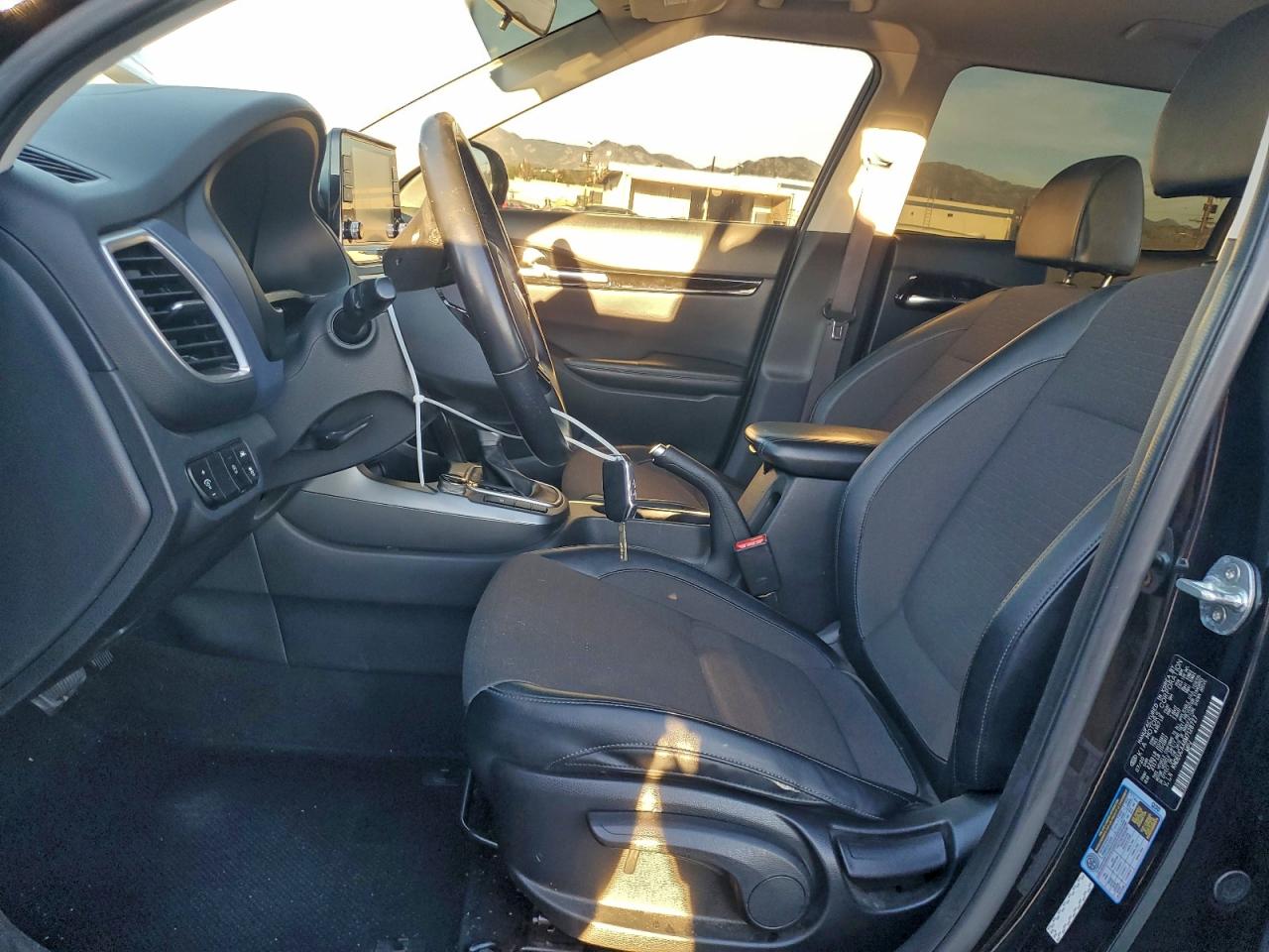 2021 KIA SELTOS S photo 7