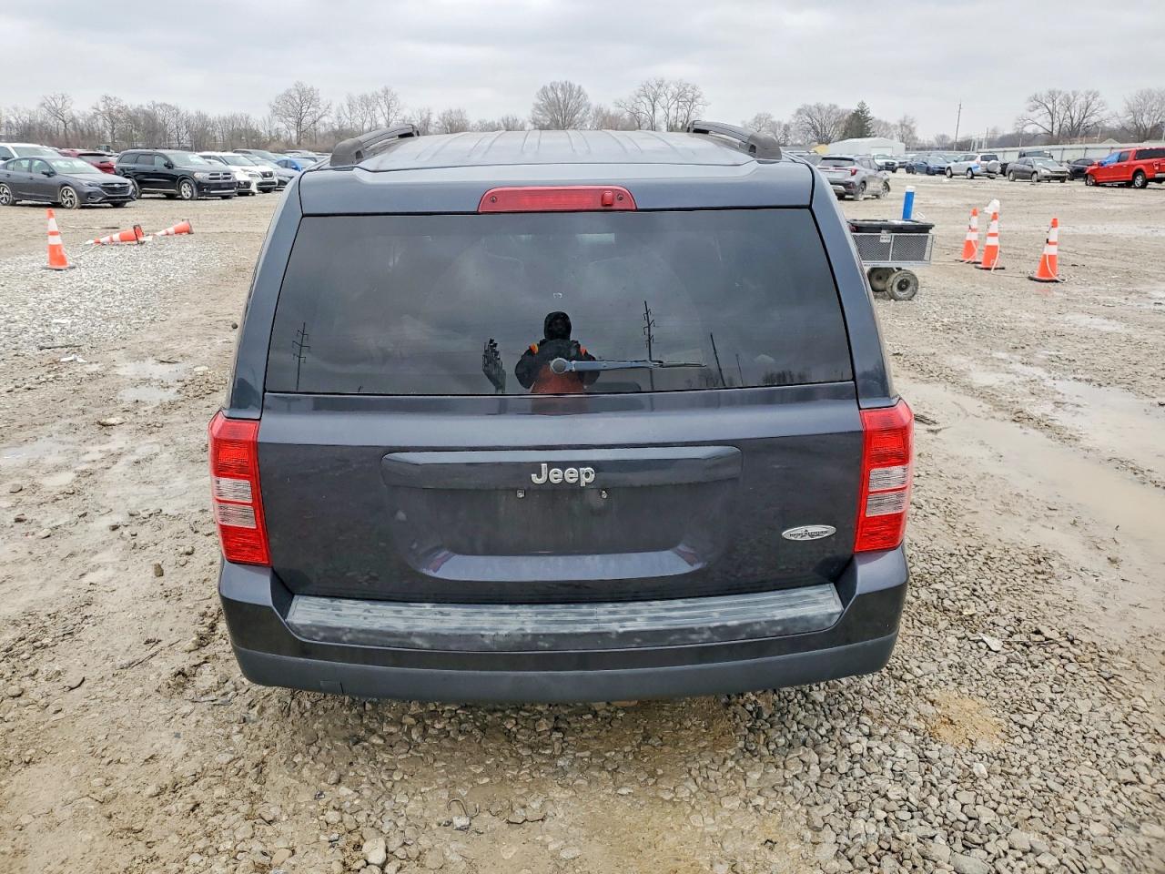 2015 JEEP PATRIOT LATITUDE photo 6