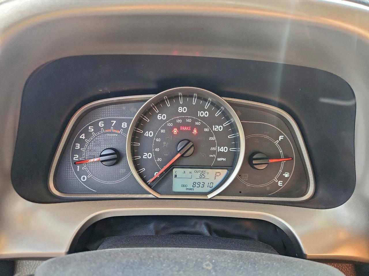 2015 TOYOTA RAV4 XLE photo 9