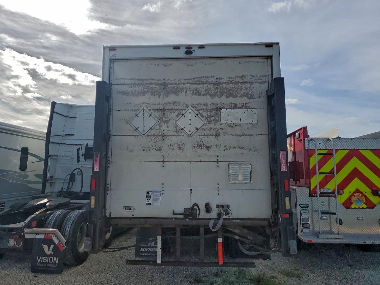2015 FREIGHTLINER M2 106 MEDIUM DUTY photo 6
