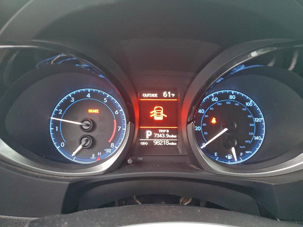 2014 TOYOTA COROLLA L photo 9
