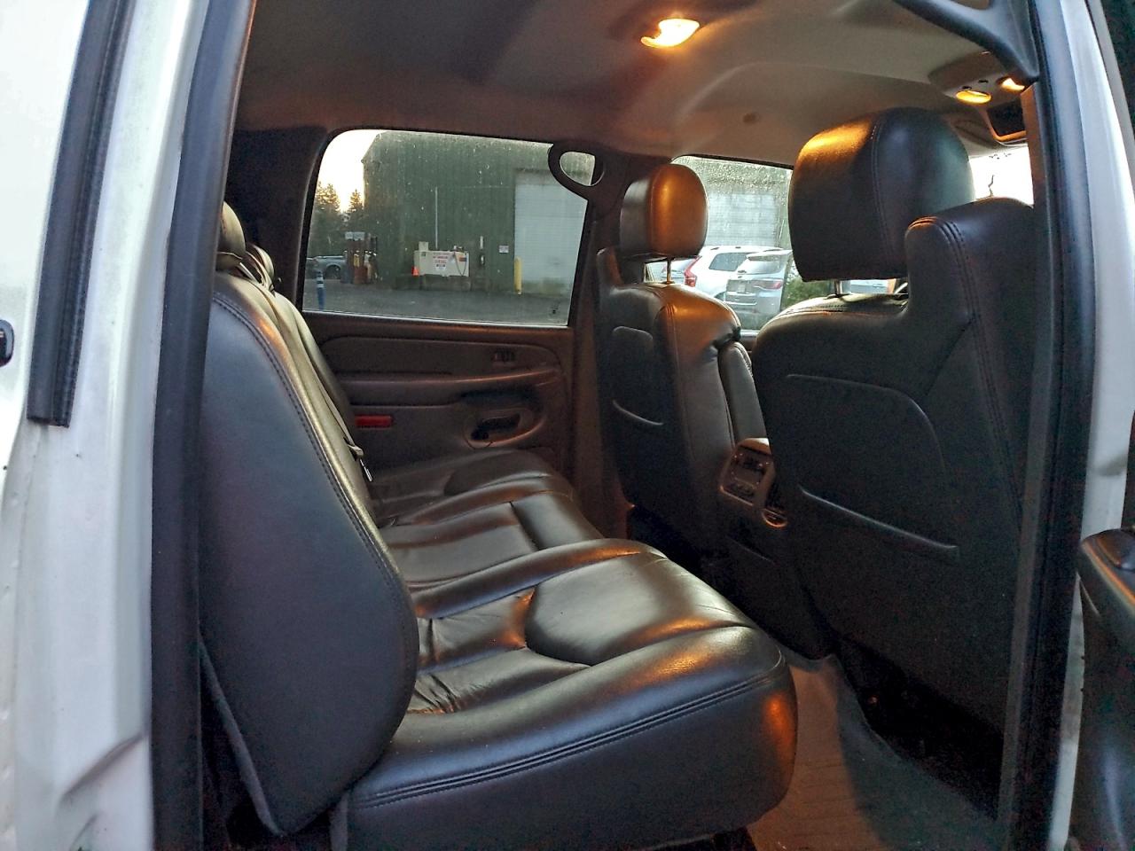 2006 GMC NEW SIERRA K3500 photo 10