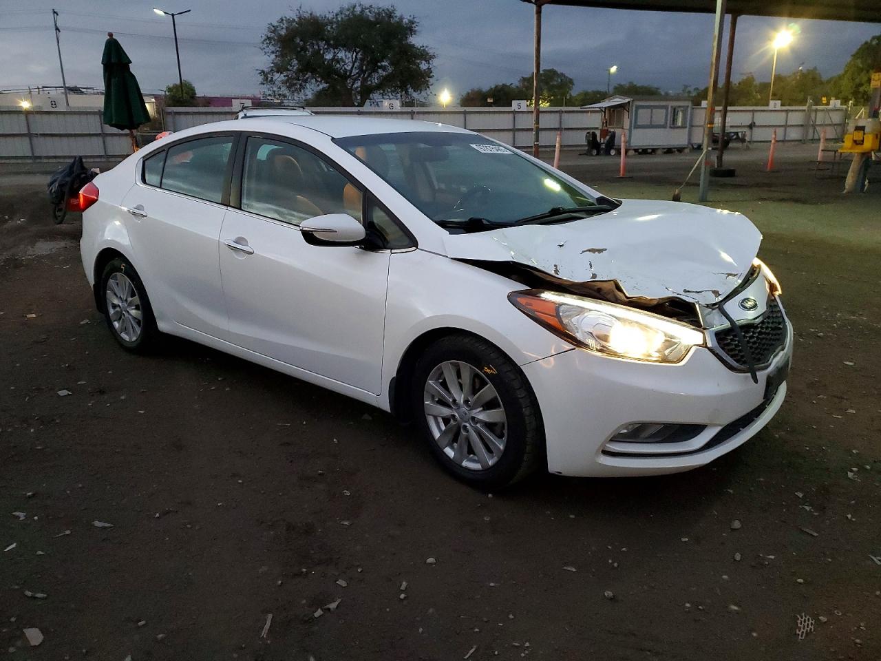 2014 KIA FORTE EX photo 4