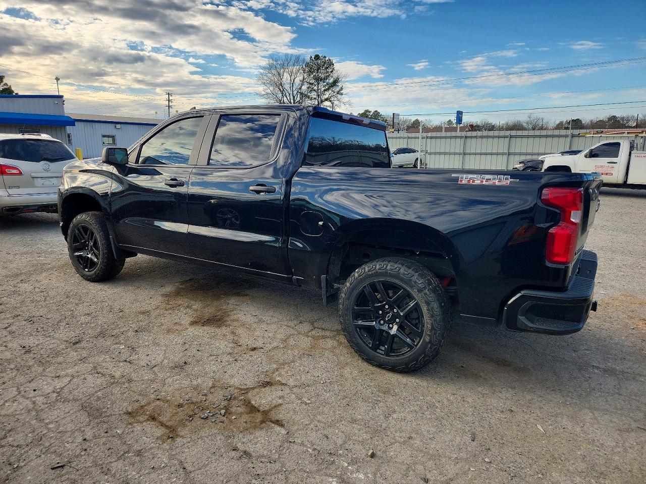 2021 CHEVROLET SILVERADO K1500 TRAIL BOSS CUSTOM photo 2