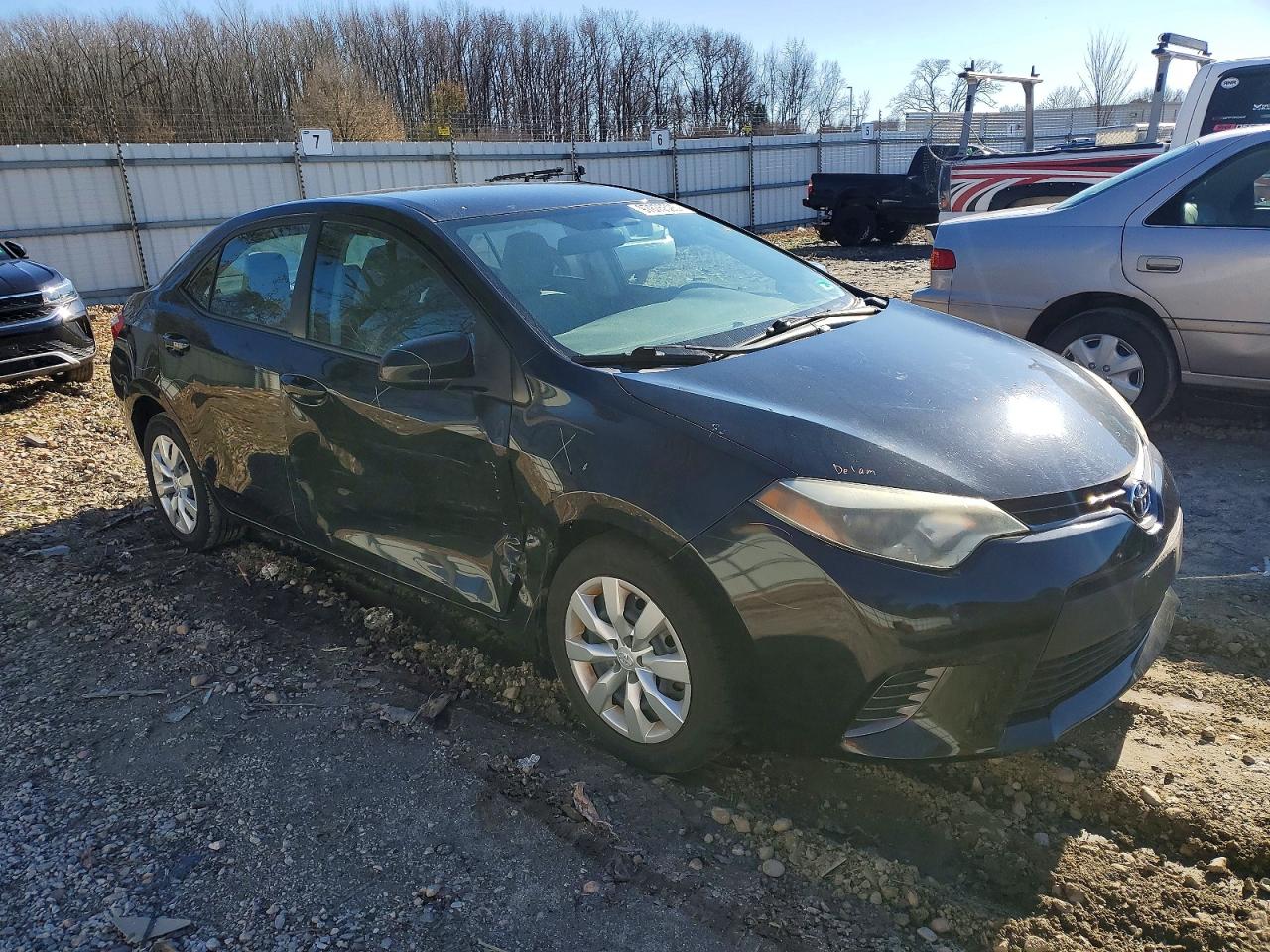 2015 TOYOTA COROLLA L photo 4