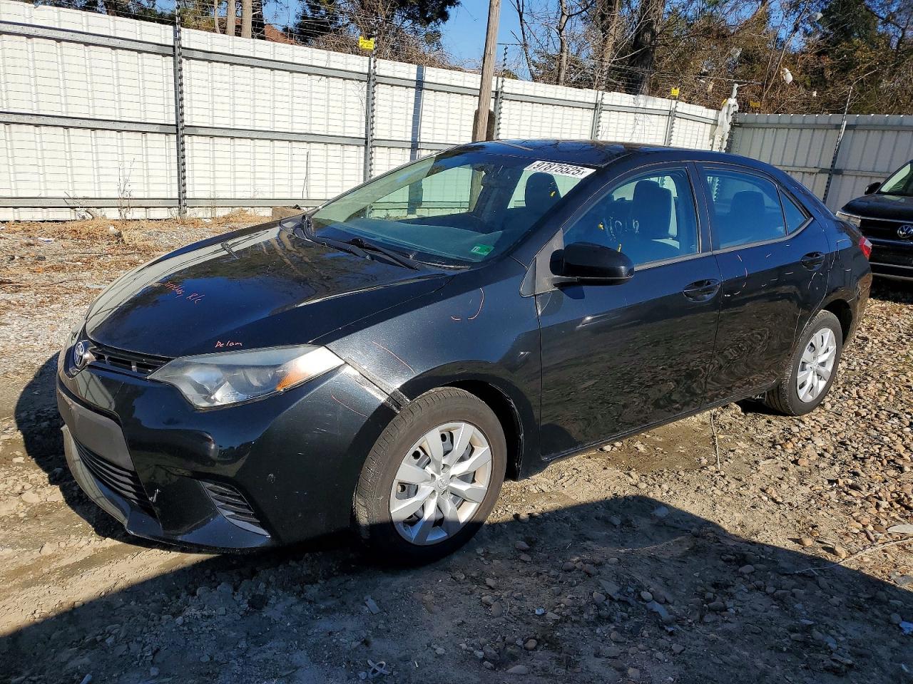 2015 TOYOTA COROLLA