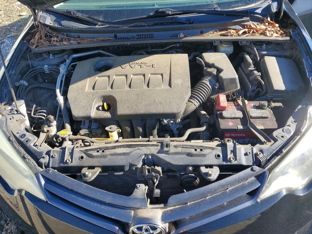 2015 TOYOTA COROLLA L photo 11