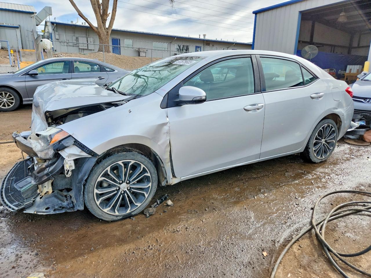 2015 TOYOTA COROLLA