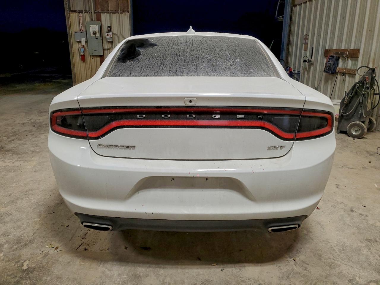 2015 DODGE CHARGER SXT photo 6