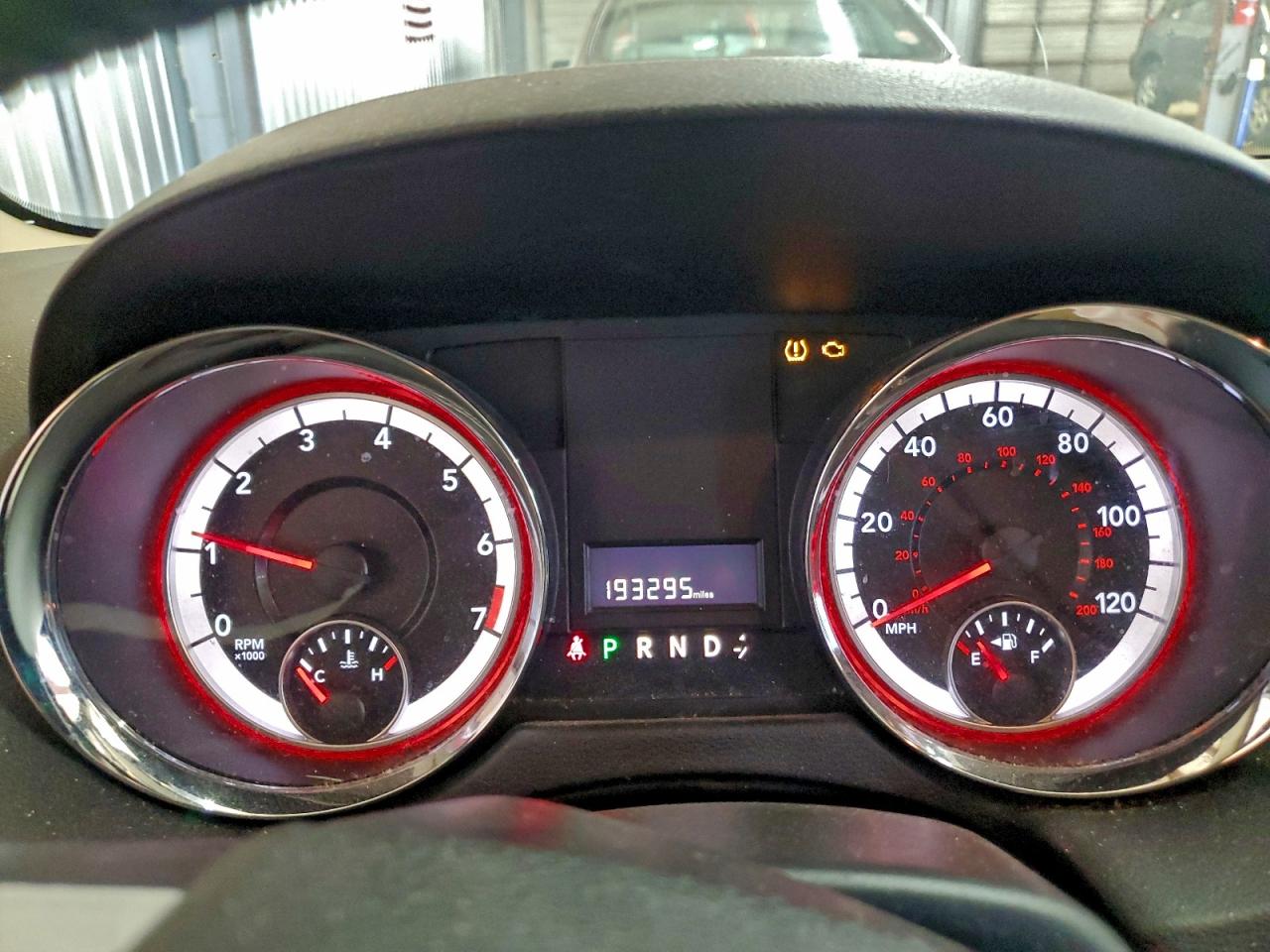 2015 DODGE GRAND CARAVAN SXT photo 9