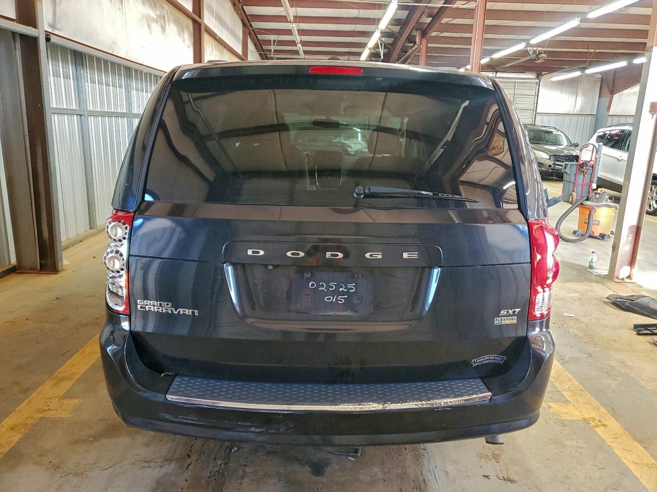 2015 DODGE GRAND CARAVAN SXT photo 6