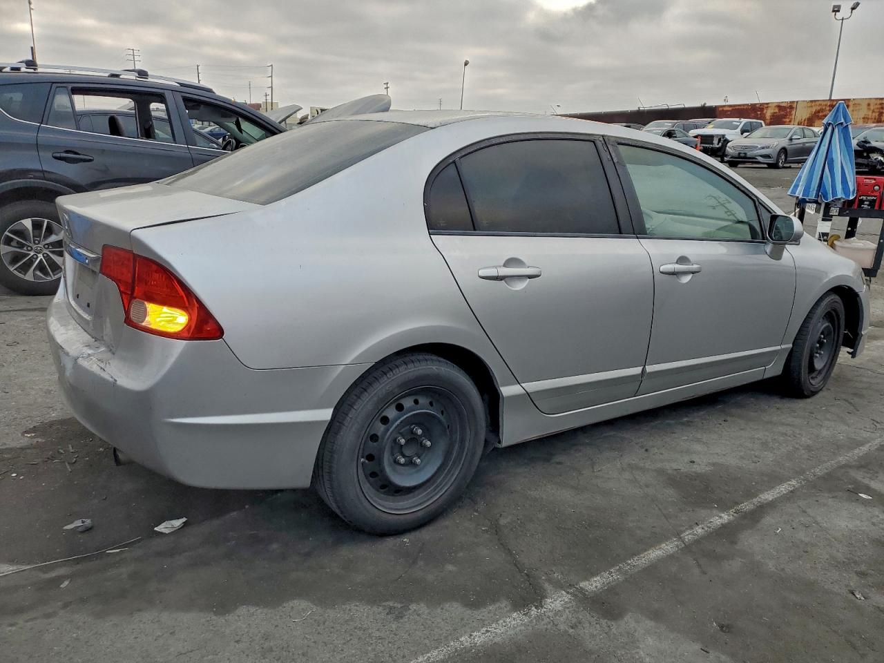 2011 HONDA CIVIC LX photo 3