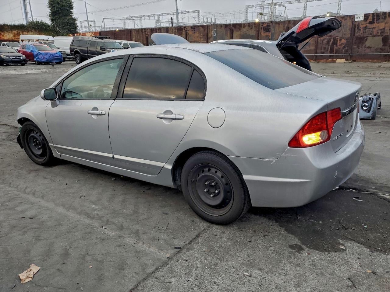 2011 HONDA CIVIC LX photo 2