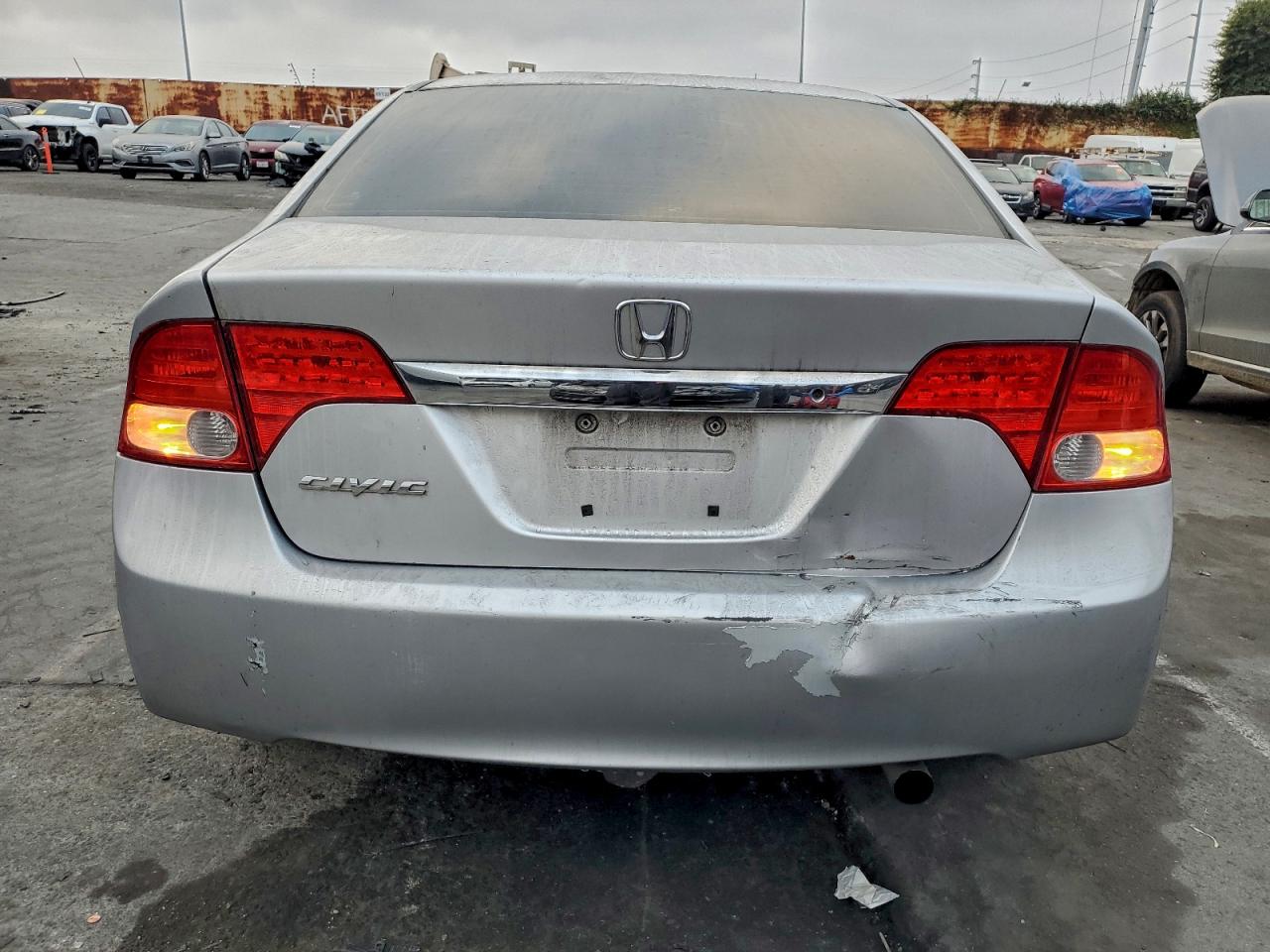 2011 HONDA CIVIC LX photo 6