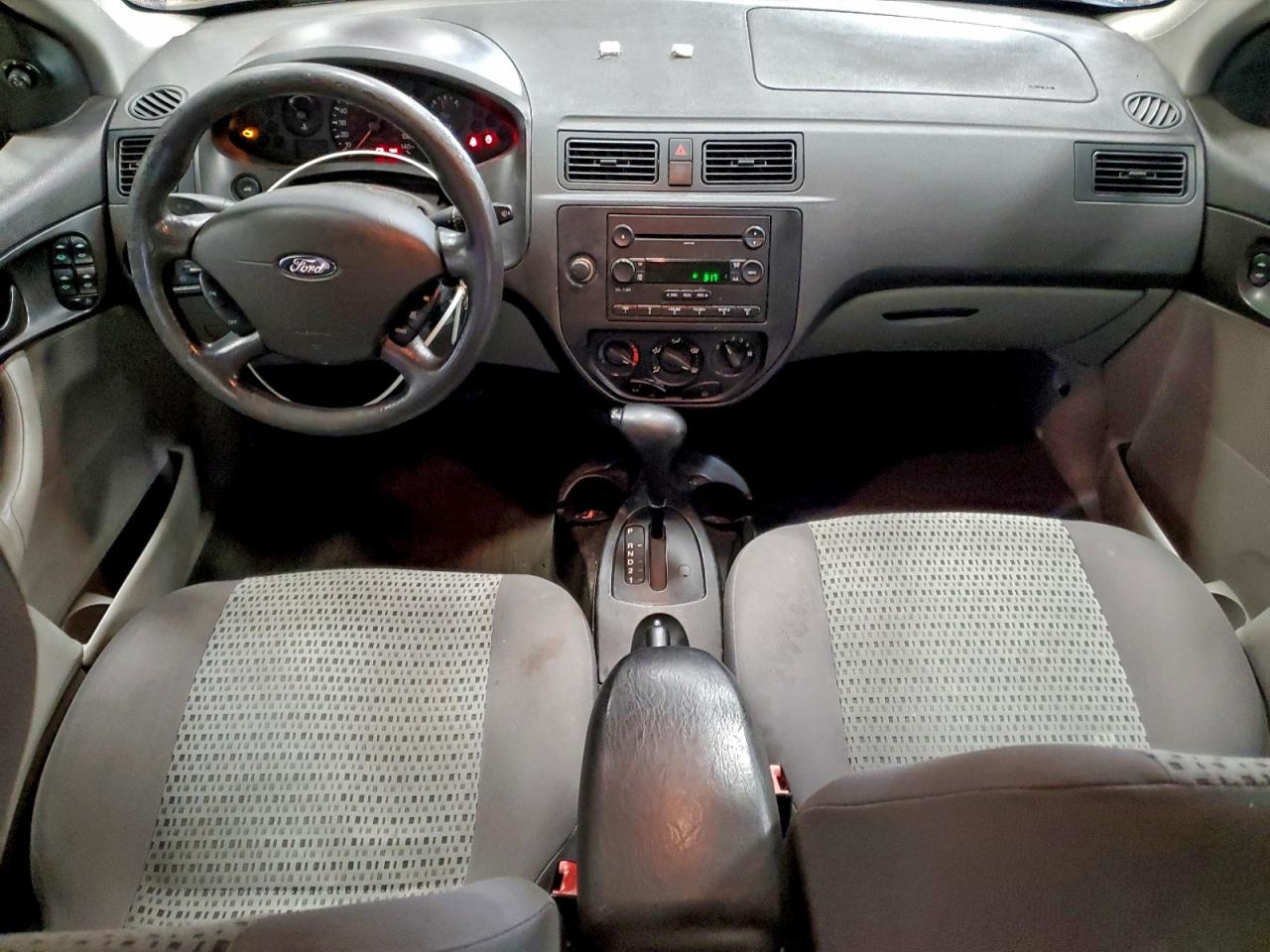 2006 FORD FOCUS ZX4 photo 8