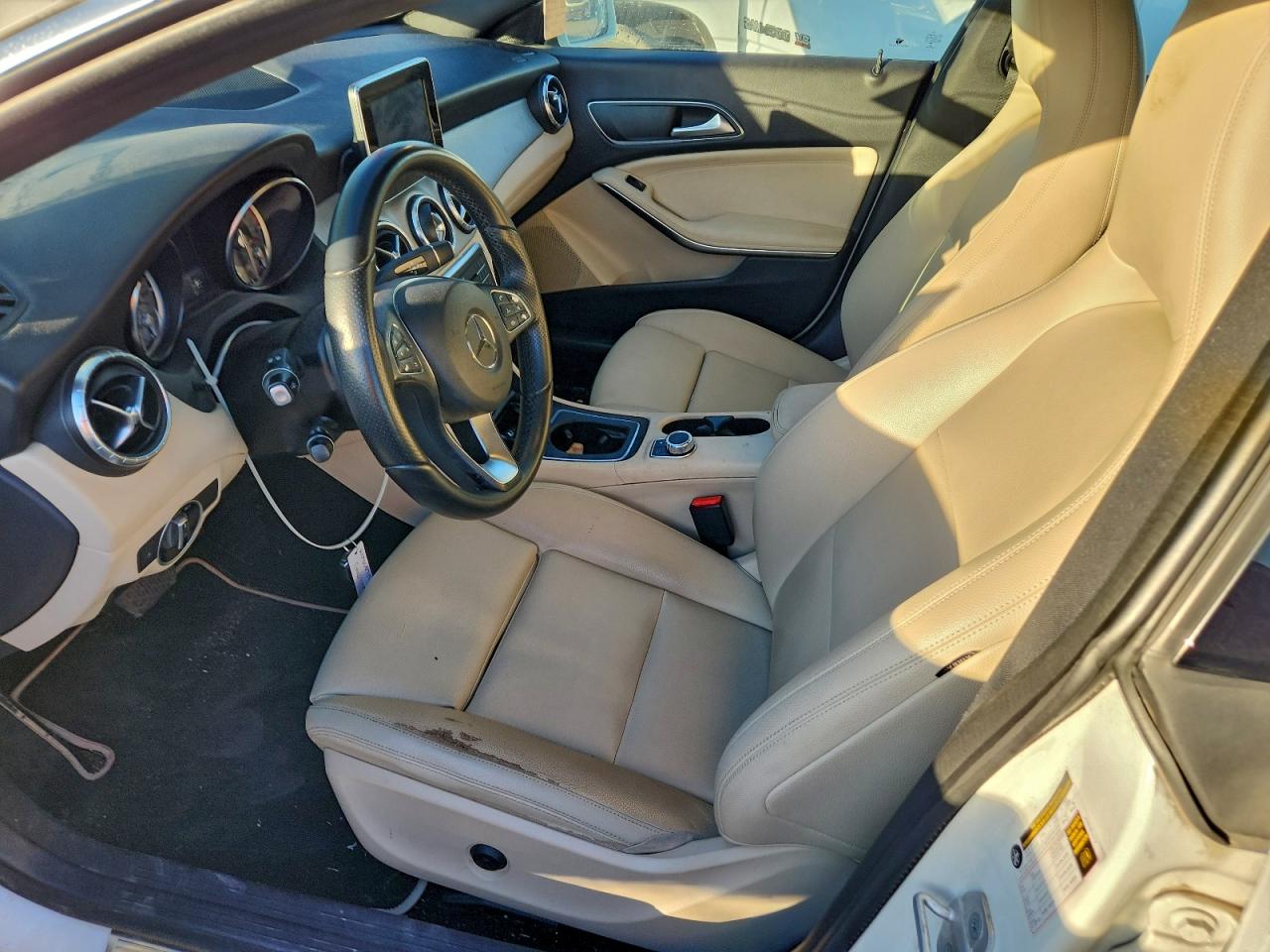 2016 MERCEDES-BENZ CLA 250 photo 7