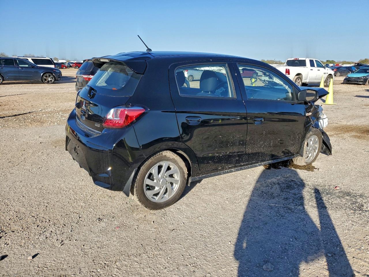 2024 MITSUBISHI MIRAGE ES photo 3