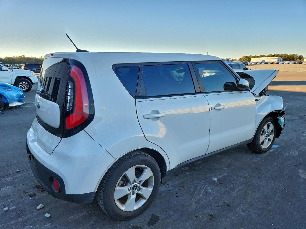 2018 KIA SOUL photo 3