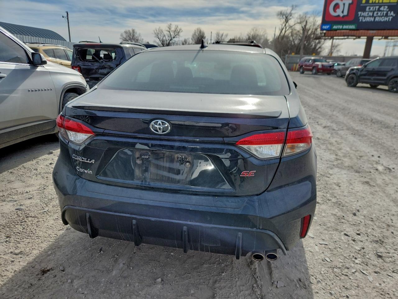 2023 TOYOTA COROLLA SE photo 6