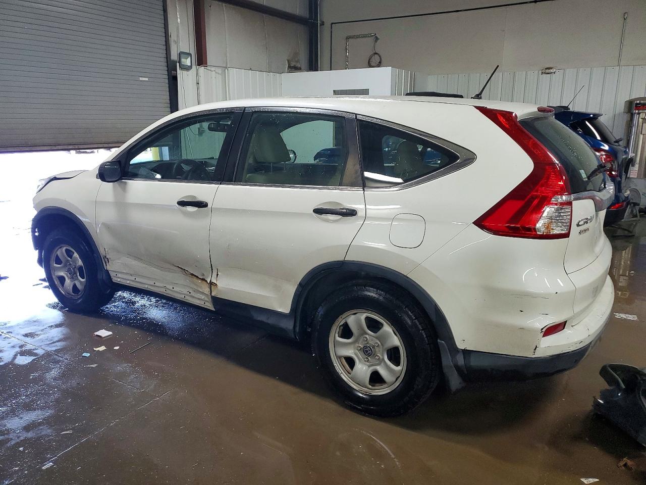 2016 HONDA CR-V LX photo 2