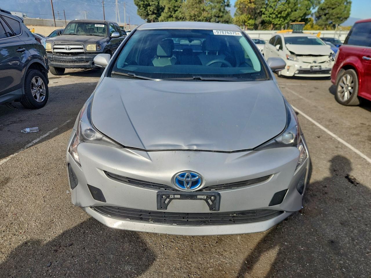 2016 TOYOTA PRIUS photo 5