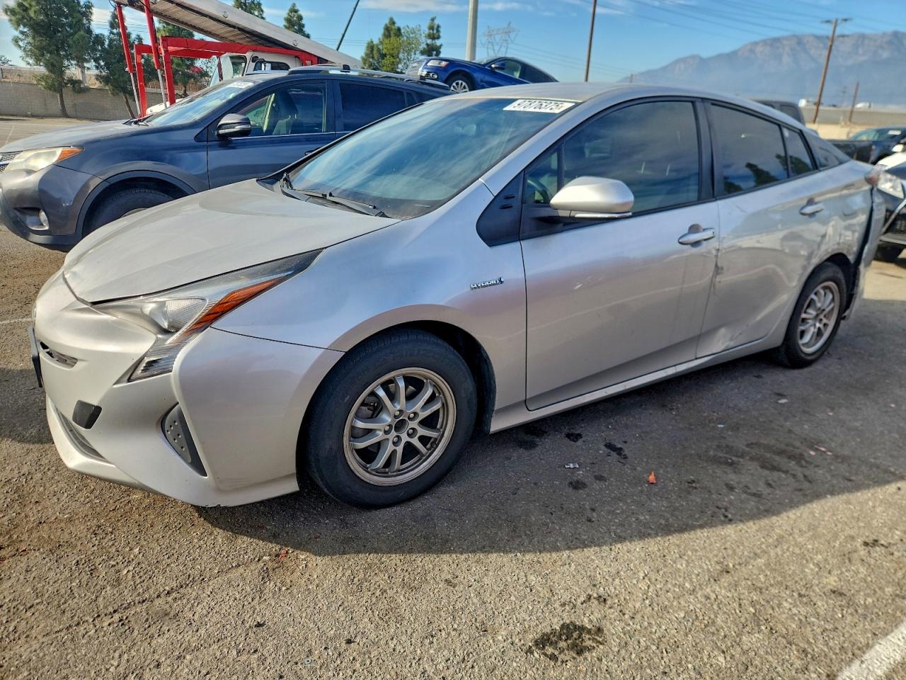 2016 TOYOTA PRIUS