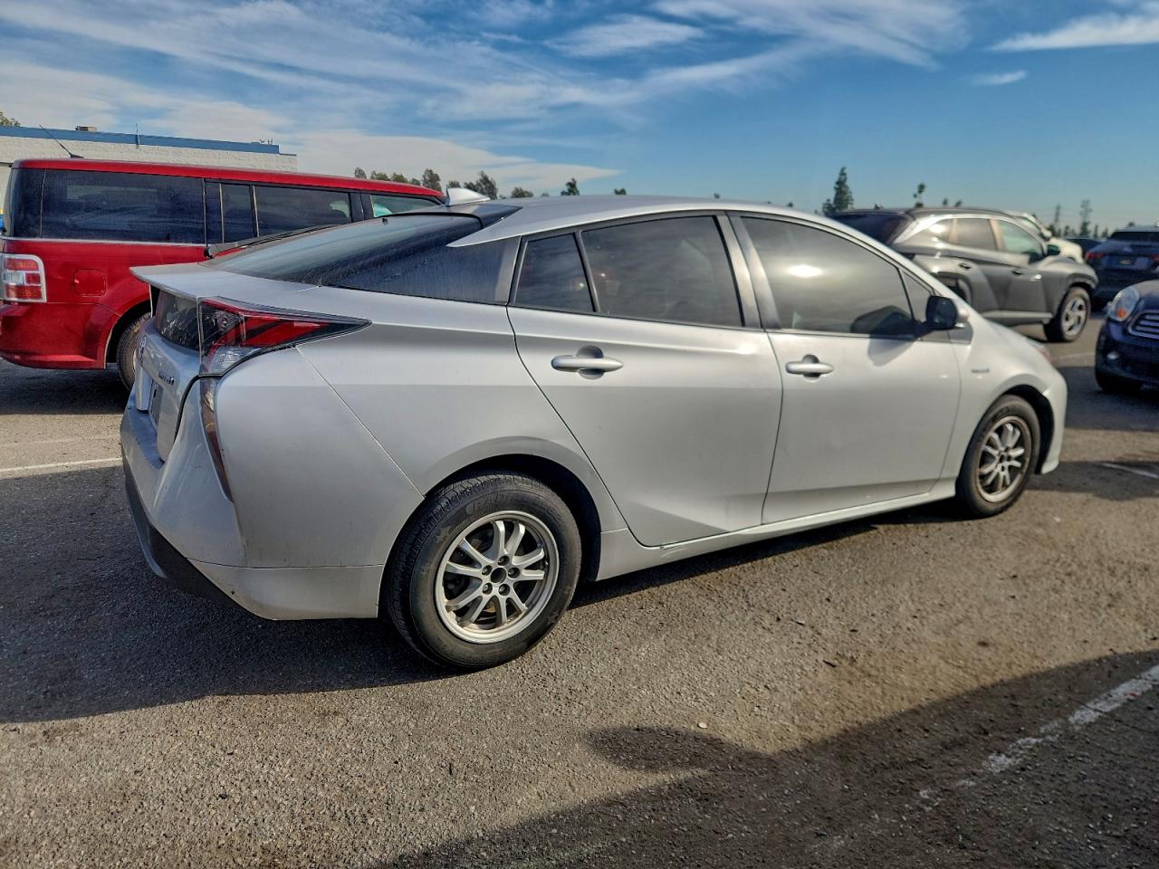 2016 TOYOTA PRIUS photo 3