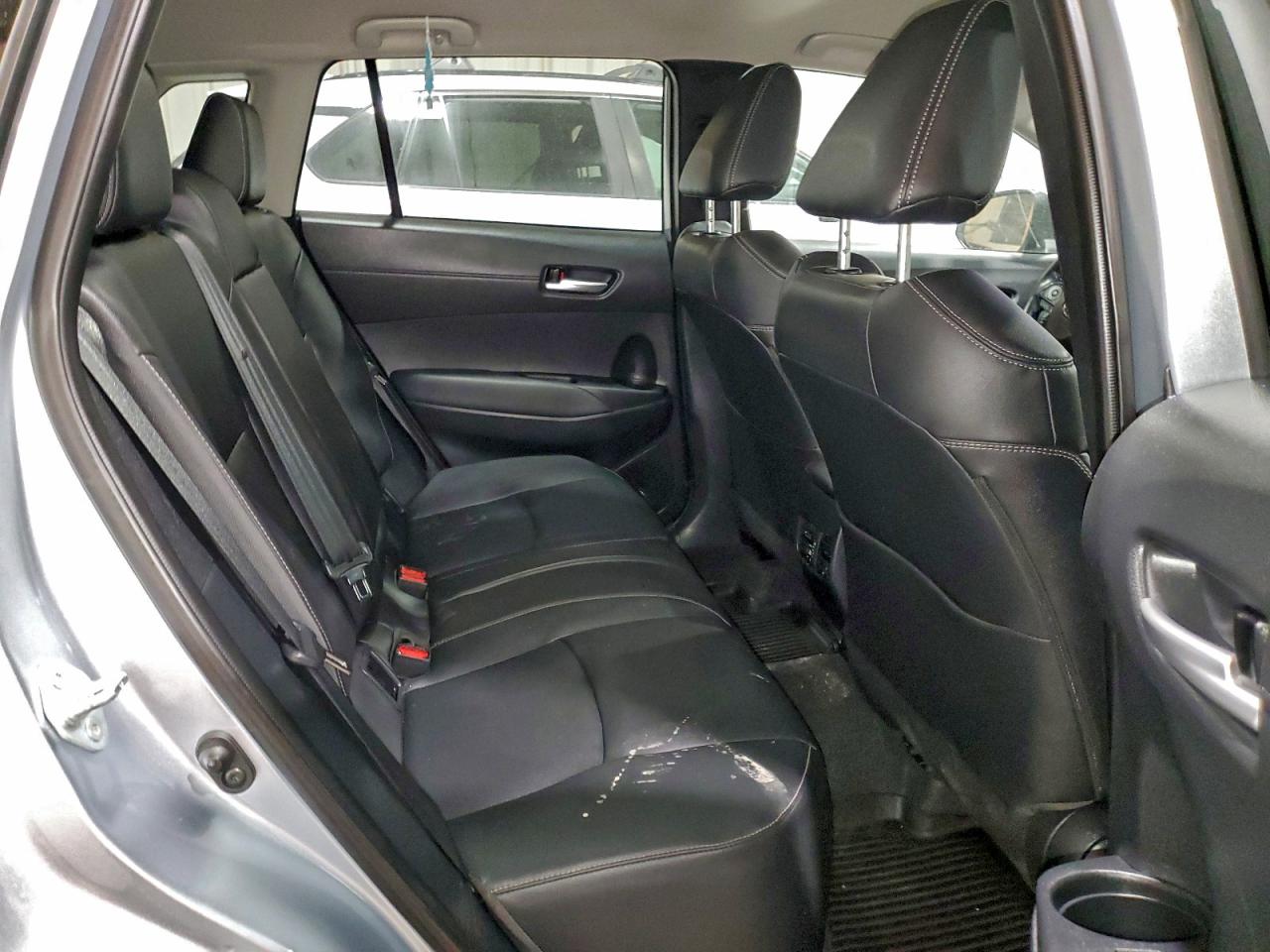 2023 TOYOTA COROLLA CROSS XLE photo 11