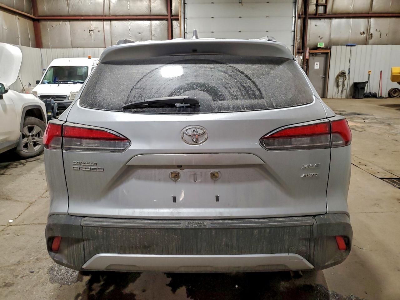 2023 TOYOTA COROLLA CROSS XLE photo 6