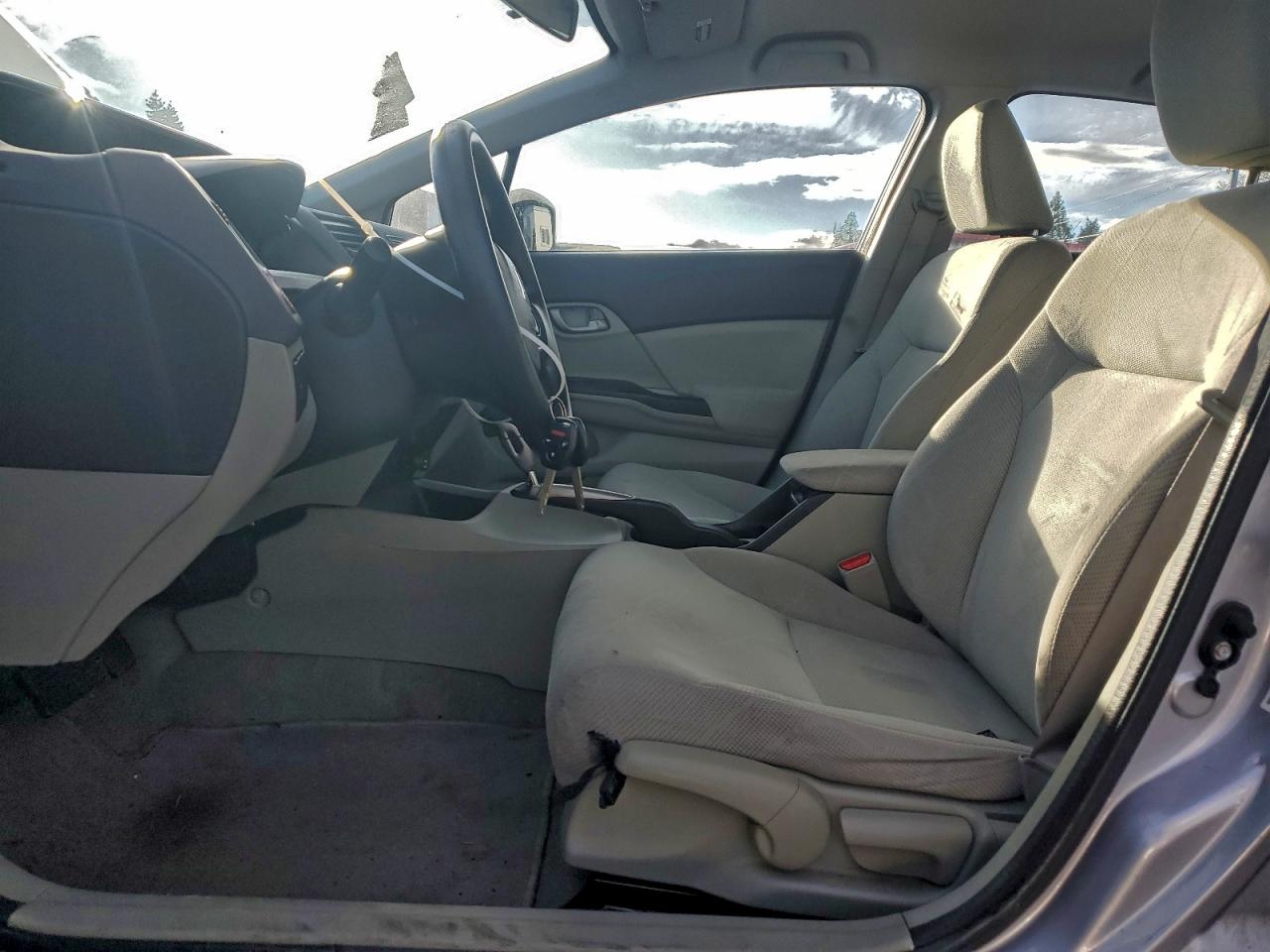 2012 HONDA CIVIC LX photo 7