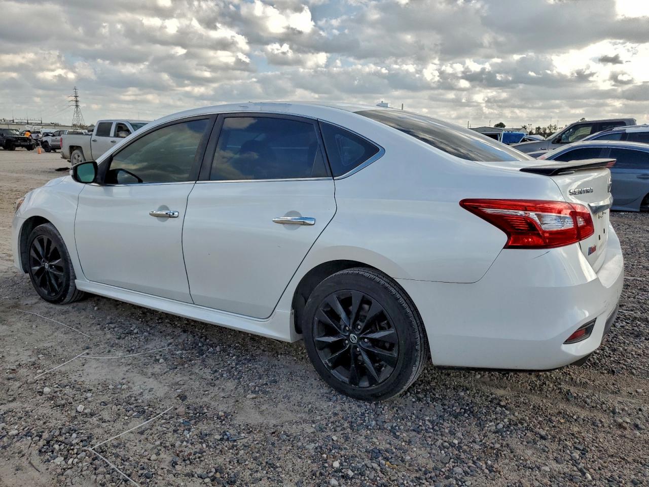 2017 NISSAN SENTRA SR TURBO photo 2
