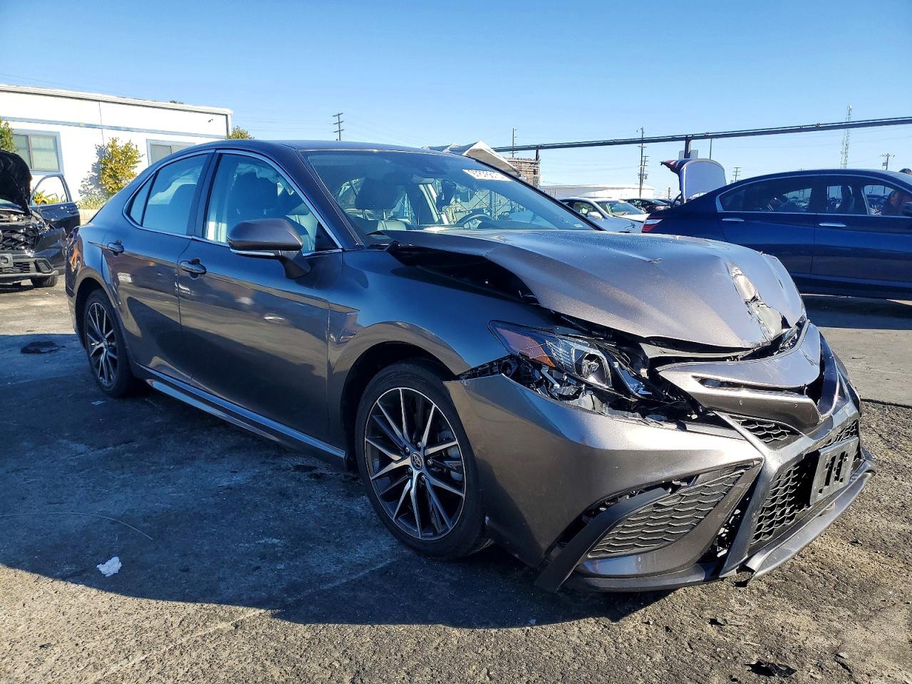 2022 TOYOTA CAMRY SE photo 7