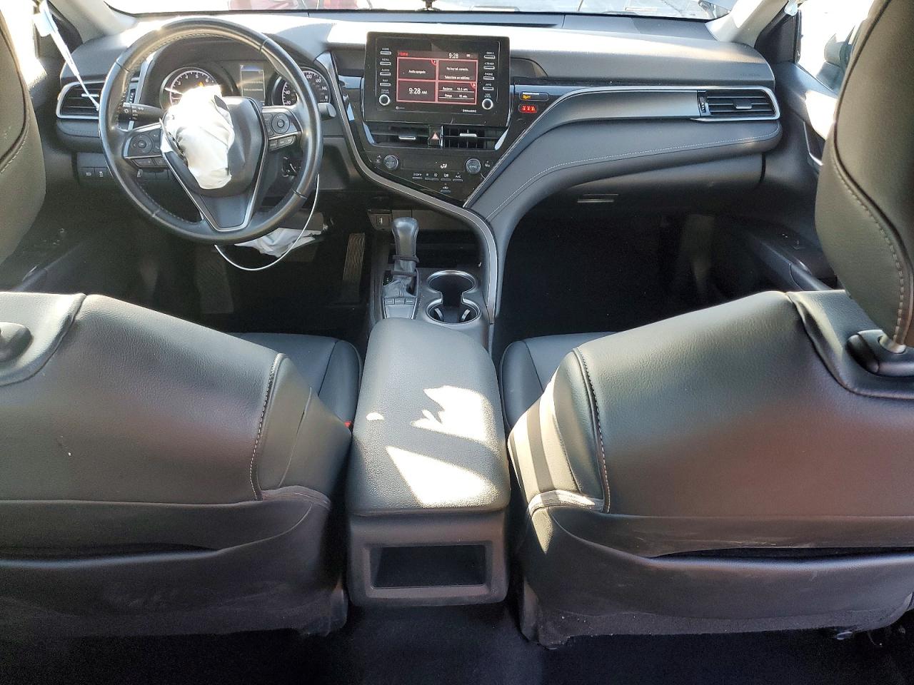 2022 TOYOTA CAMRY SE photo 15