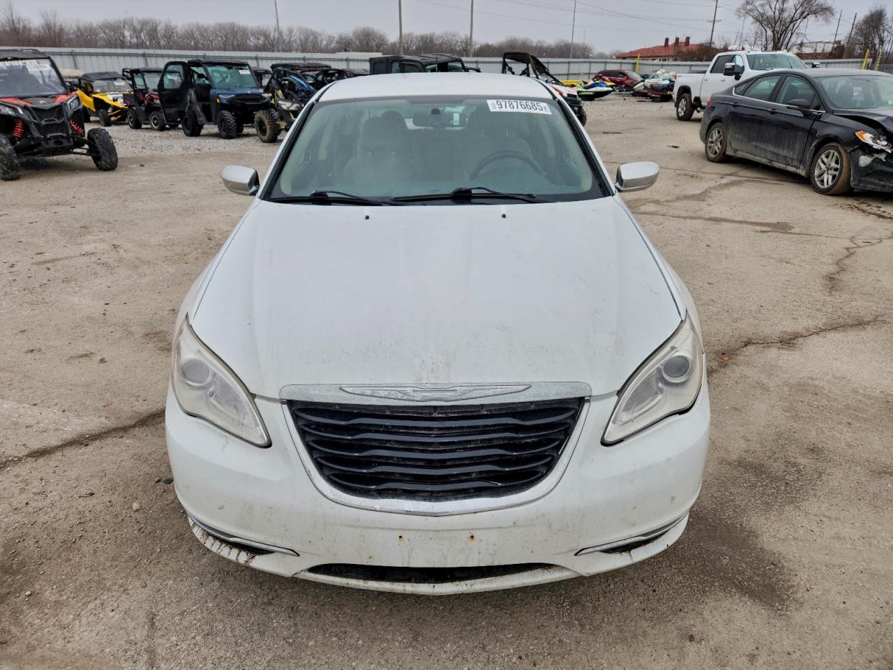 2013 CHRYSLER 200 LIMITED photo 5