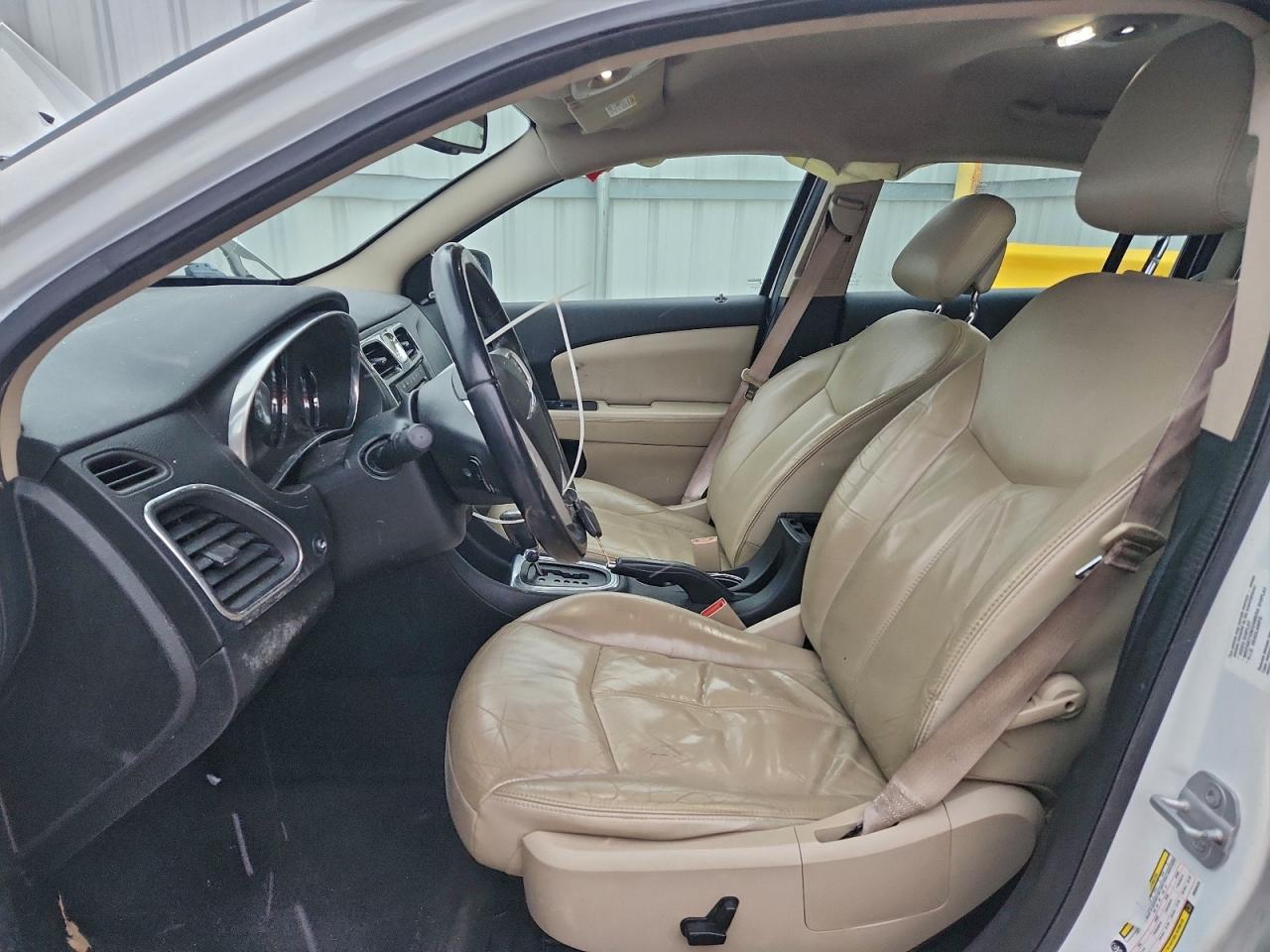 2013 CHRYSLER 200 LIMITED photo 7