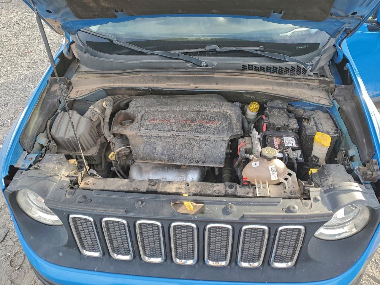 2015 JEEP RENEGADE LATITUDE photo 11